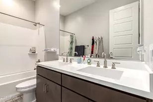 10446 W Lone Cactus Dr, Peoria, AZ 85382 - Photo 21