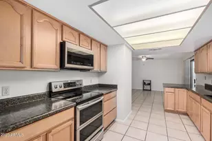 8004 W Sierra Vista Dr, Glendale, AZ 85303 - Photo 13