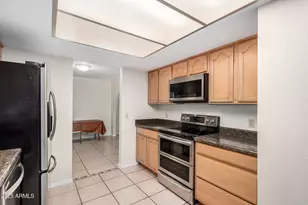 8004 W Sierra Vista Dr, Glendale, AZ 85303 - Photo 11