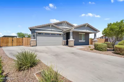 568 W Lowell Drive, San Tan Valley, AZ 85140 - Photo 1