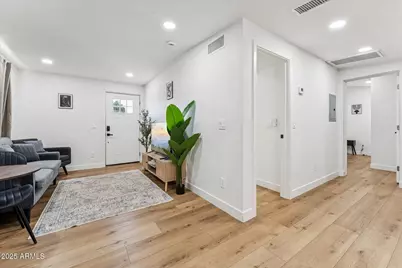 1548 N Upland Circle #B, Mesa, AZ 85201 - Photo 7