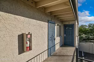 3141 E Cypress St, Phoenix, AZ 85008 - Photo 1