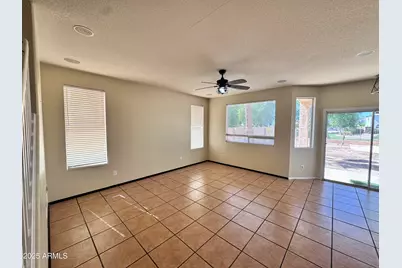 4686 E Meadow Creek Way, San Tan Valley, AZ 85140 - Photo 9