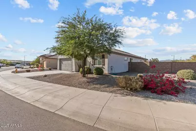 19132 W Morning Glory Drive, Buckeye, AZ 85326 - Photo 5