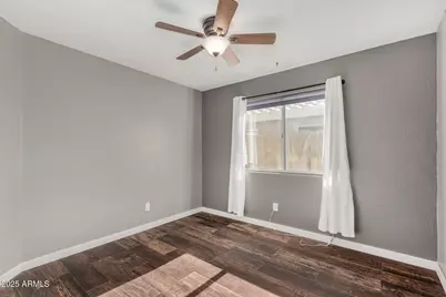 3451 E Utopia Road E, Phoenix, AZ 85050 - Photo 15