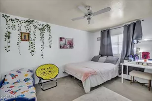 6516 W Cheery Lynn Rd, Phoenix, AZ 85033 - Photo 3