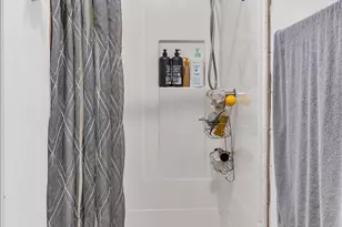 6516 W Cheery Lynn Rd, Phoenix, AZ 85033 - Photo 21