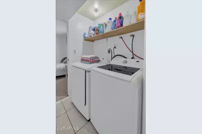 6516 W Cheery Lynn Road, Phoenix, AZ 85033 - Photo 25