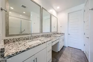 24746 N 171st Ln, Surprise, AZ 85387 - Photo 11