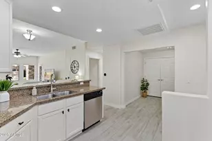 5350 E Deer Valley Dr, Phoenix, AZ 85054 - Photo 5