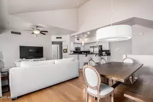 20660 N 40th St, Phoenix, AZ 85050 - Photo 1