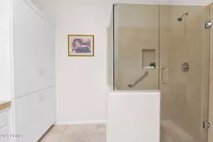 10068 E Cinnabar Ave, Scottsdale, AZ 85258 - Photo 23