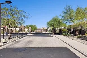 7707 S 43rd Pl, Phoenix, AZ 85042 - Photo 5