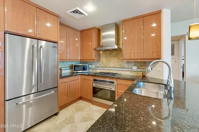 140 E Rio Salado Parkway #302, Tempe, AZ 85281 - Photo 7