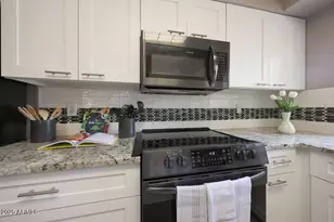 10080 E Mountainview Lake Dr, Scottsdale, AZ 85258 - Photo 3