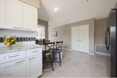 10080 E Mountainview Lake Drive #220, Scottsdale, AZ 85258 - Photo 11