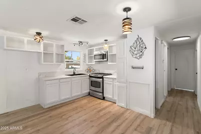 400 W Baseline Road #100, Tempe, AZ 85283 - Photo 1