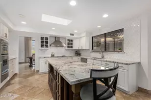 2737 E Arizona Biltmore Circle, Phoenix, AZ 85016 - Photo 3