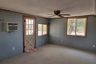 25712 W Steinbeck Dr, Morristown, AZ 85342 - Photo 9