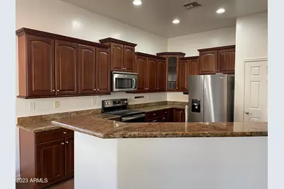 8774 W Lane Avenue, Glendale, AZ 85305 - Photo 3