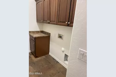 8774 W Lane Avenue, Glendale, AZ 85305 - Photo 11