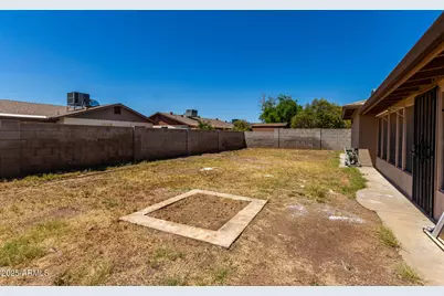 5809 W Yucca Street, Glendale, AZ 85304 - Photo 31