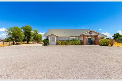 36641 N Railway, San Tan Valley, AZ 85140 - Photo 1