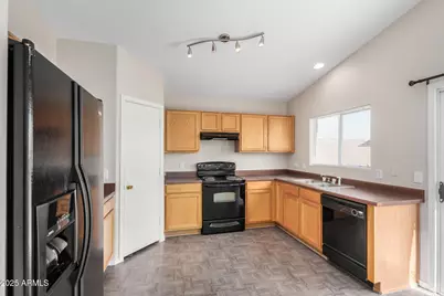 22813 W Gardenia Drive, Buckeye, AZ 85326 - Photo 11