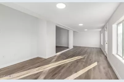 10166 W Cinnebar Avenue, Sun City, AZ 85351 - Photo 23