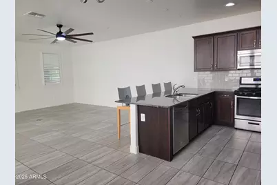 20909 W Maiden Lane, Buckeye, AZ 85396 - Photo 7