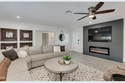 8247 E Devonshire Avenue, Scottsdale, AZ 85251 - Photo 3