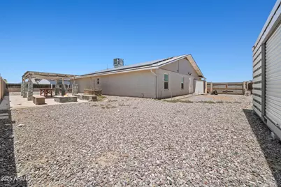 8547 W Magnum Drive, Arizona City, AZ 85123 - Photo 47