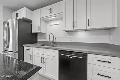 8547 W Magnum Drive, Arizona City, AZ 85123 - Photo 11