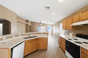 2330 W Maldonado Rd, Phoenix, AZ 85041 - Photo 5