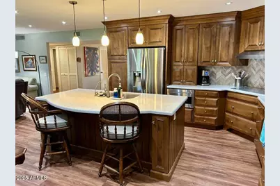 10009 W Pleasant Valley Road, Sun City, AZ 85351 - Photo 3