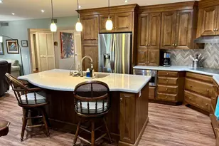 10009 W Pleasant Valley Rd, Sun City, AZ 85351 - Photo 3