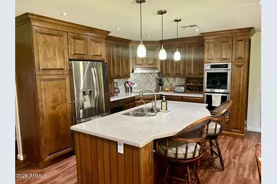 10009 W Pleasant Valley Road, Sun City, AZ 85351 - Photo 1