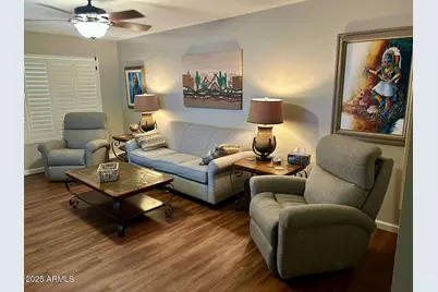 10009 W Pleasant Valley Road, Sun City, AZ 85351 - Photo 13