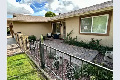 10009 W Pleasant Valley Road, Sun City, AZ 85351 - Photo 27