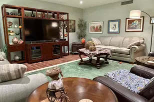 10009 W Pleasant Valley Rd, Sun City, AZ 85351 - Photo 11