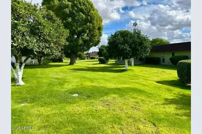 10009 W Pleasant Valley Road, Sun City, AZ 85351 - Photo 23