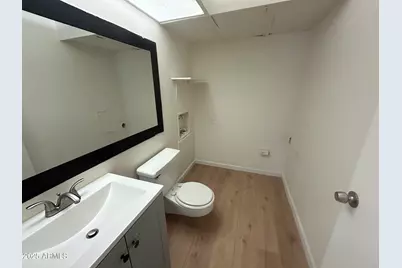 6342 N 47th Avenue, Glendale, AZ 85301 - Photo 9