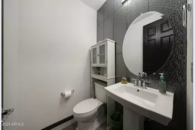 8616 W Rancho Drive, Glendale, AZ 85305 - Photo 35