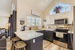 1633 E Lakeside Dr, Gilbert, AZ 85234 - Photo 3