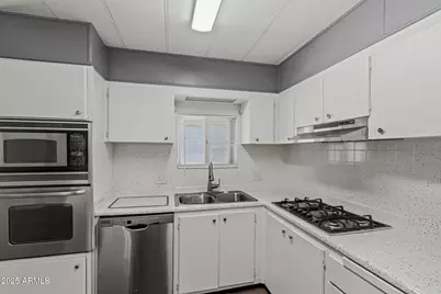 201 S Greenfield Road #207, Mesa, AZ 85206 - Photo 3