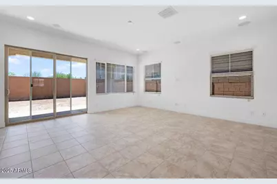 7645 W Crabapple Drive, Peoria, AZ 85383 - Photo 7