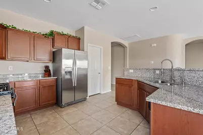 11035 E Topaz Avenue, Mesa, AZ 85212 - Photo 17