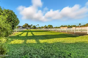 140 E Pony Ln, Gilbert, AZ 85295 - Photo 93
