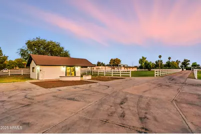 140 E Pony Lane, Gilbert, AZ 85295 - Photo 87