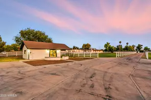 140 E Pony Ln, Gilbert, AZ 85295 - Photo 87